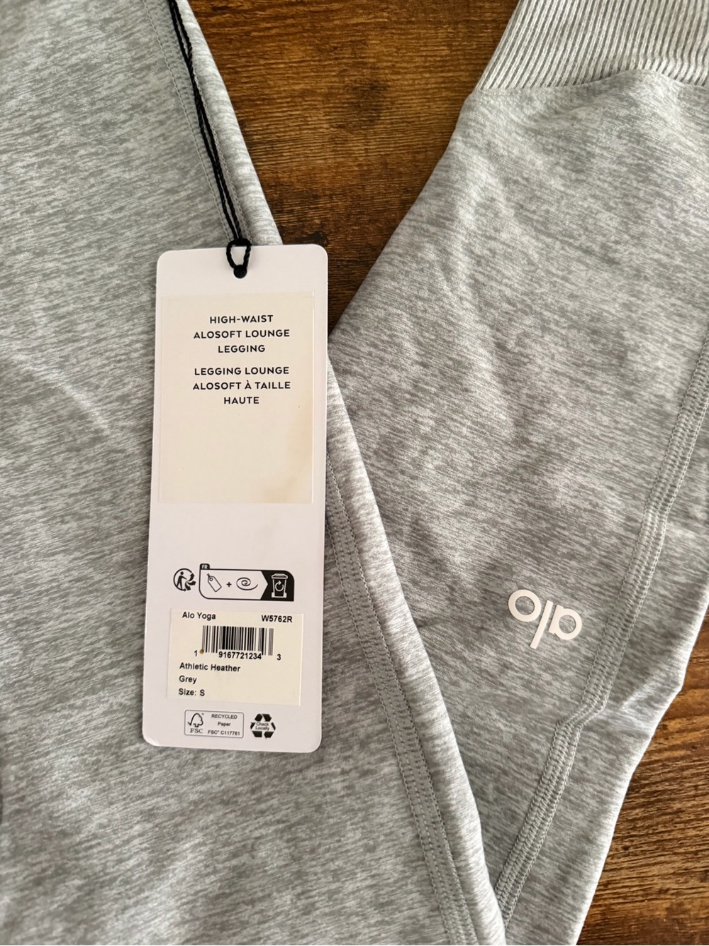 NWT Alo Yoga High-Waist Alosoft Lounge Legging Small - Picture 5 of 10